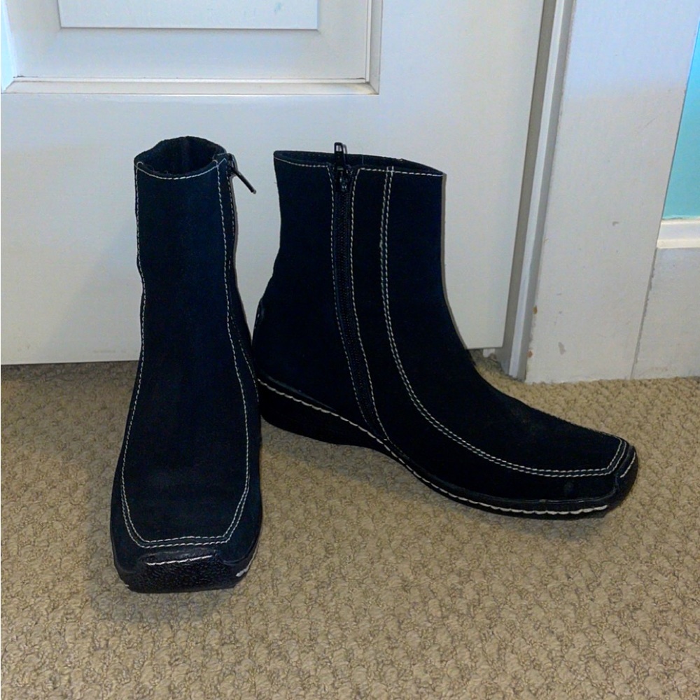 Black suede upper square toe boots